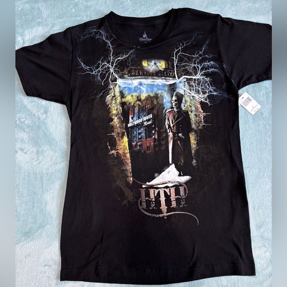 Hollywood Tower Hotel Graphic Tee Shirt Disney Parks Skeleton SKULL NWT Terror - Picture 1 of 4